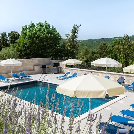 Vires Apartament Labin (Istria)