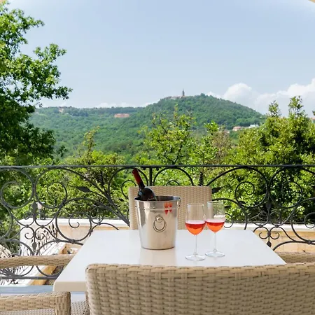 Vires Apartament Labin (Istria)