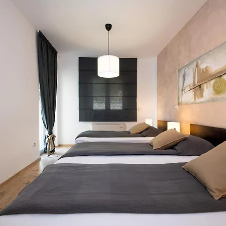 Apartament Vires *